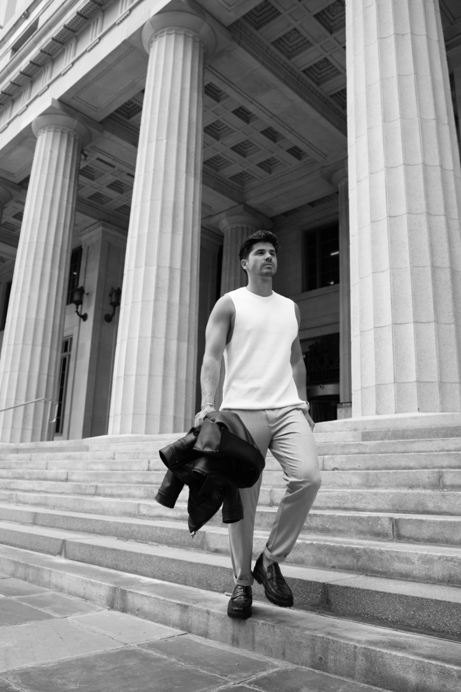 Tomas U., full-length portrait